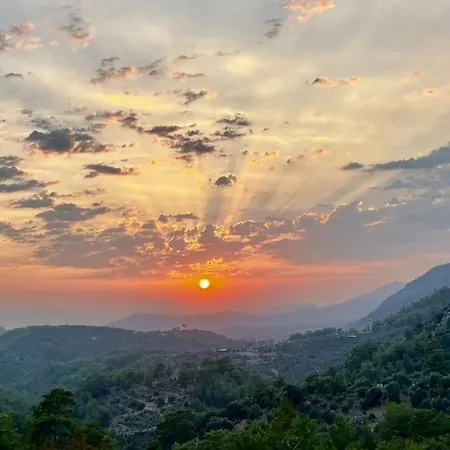 빌라 Magnificent Sunset View 페티예